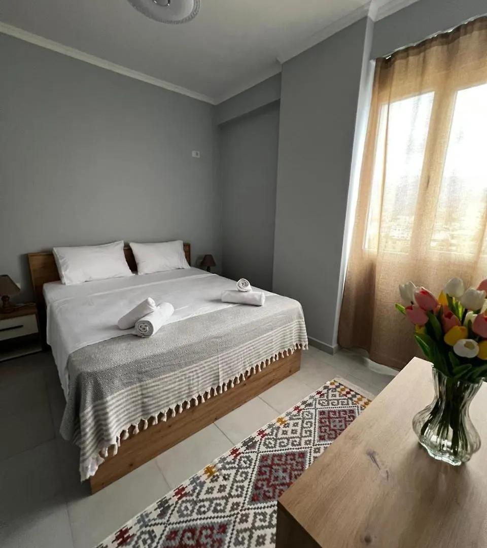 Night Star Apartment Tirana 0*,