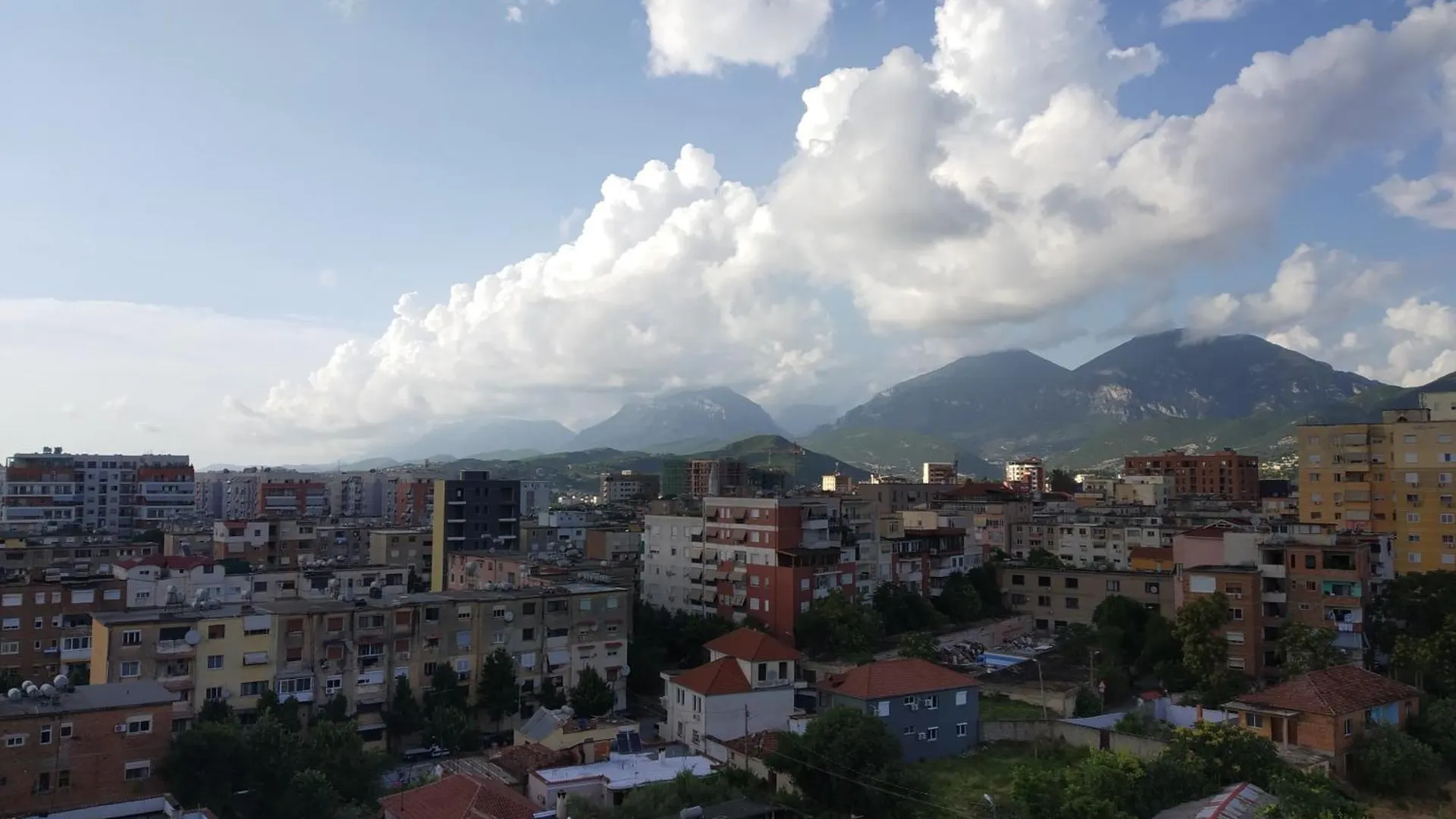 Night Star Apartment Tirana